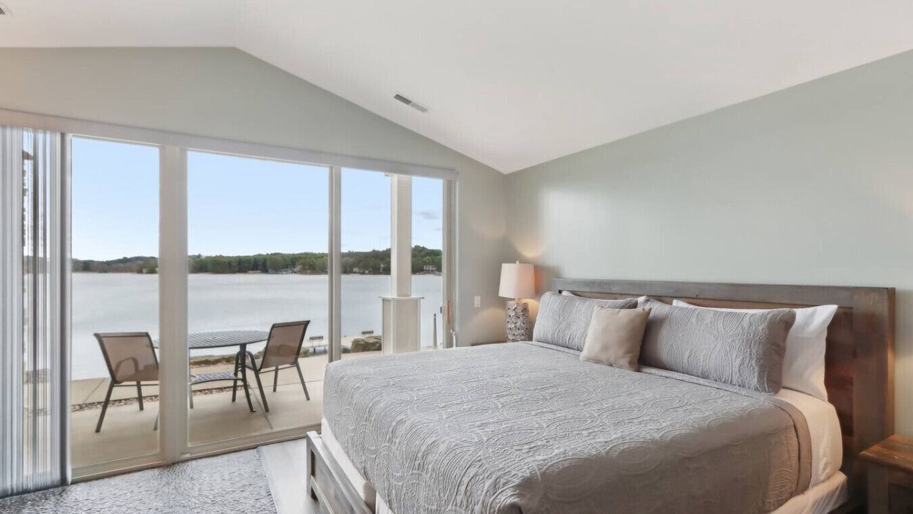Photo of Bedroom in Lake Delton
