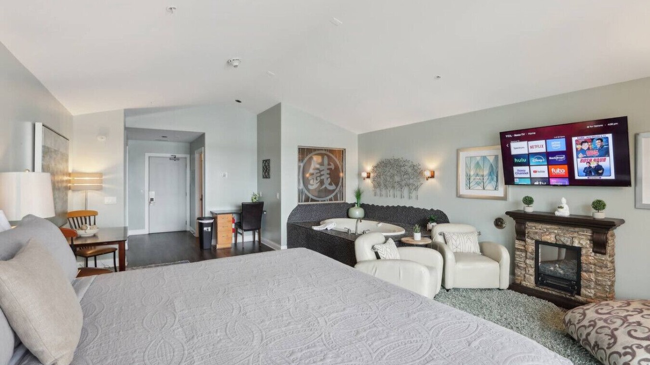 Photo of Bedroom in Lake Delton