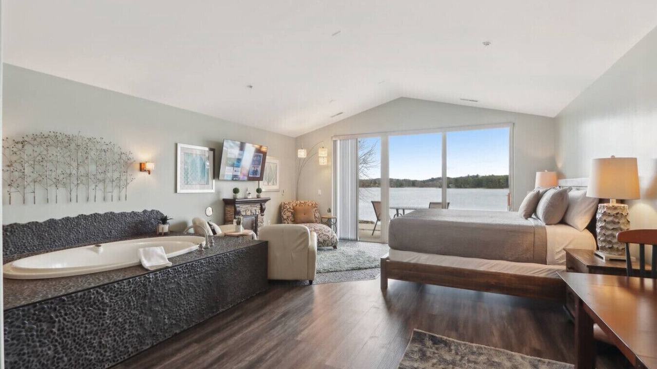 Photo of Bedroom in Lake Delton