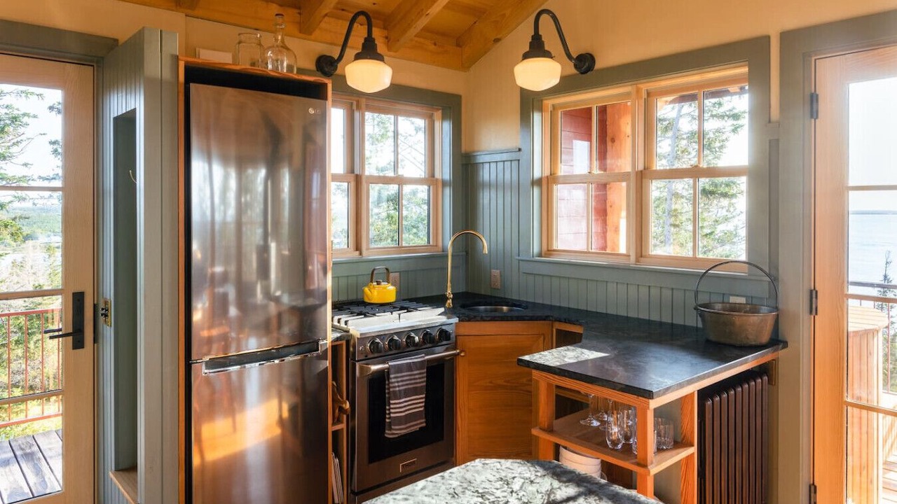 Photo of Kitchen in Lunenburg County