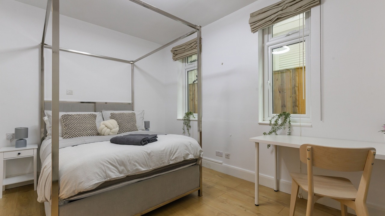 Photo of Bedroom in Golders Green