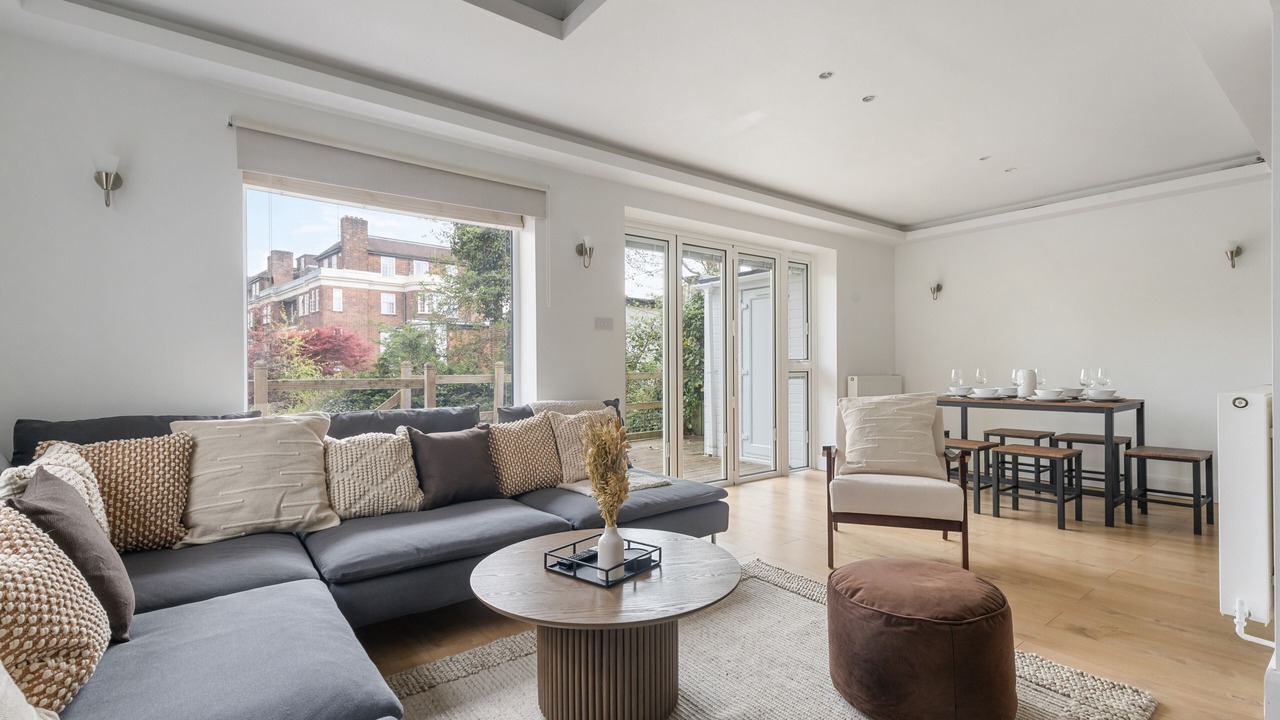 Photo of Livingroom in Golders Green