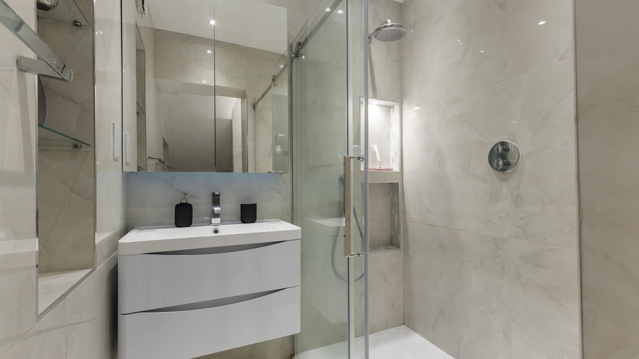 Photo of Bathroom in Golders Green