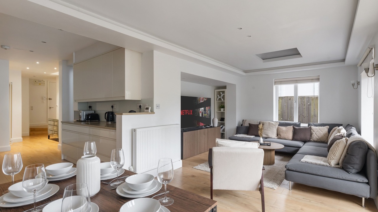 Photo of Livingroom in Golders Green