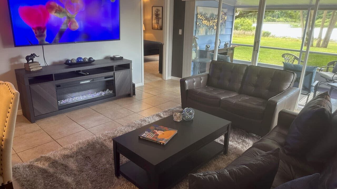 Photo of Livingroom in Plymouth