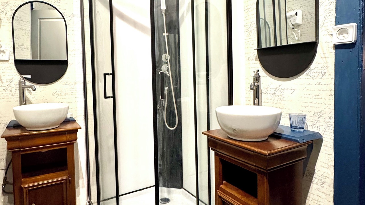 Photo of Bathroom in Abbeville