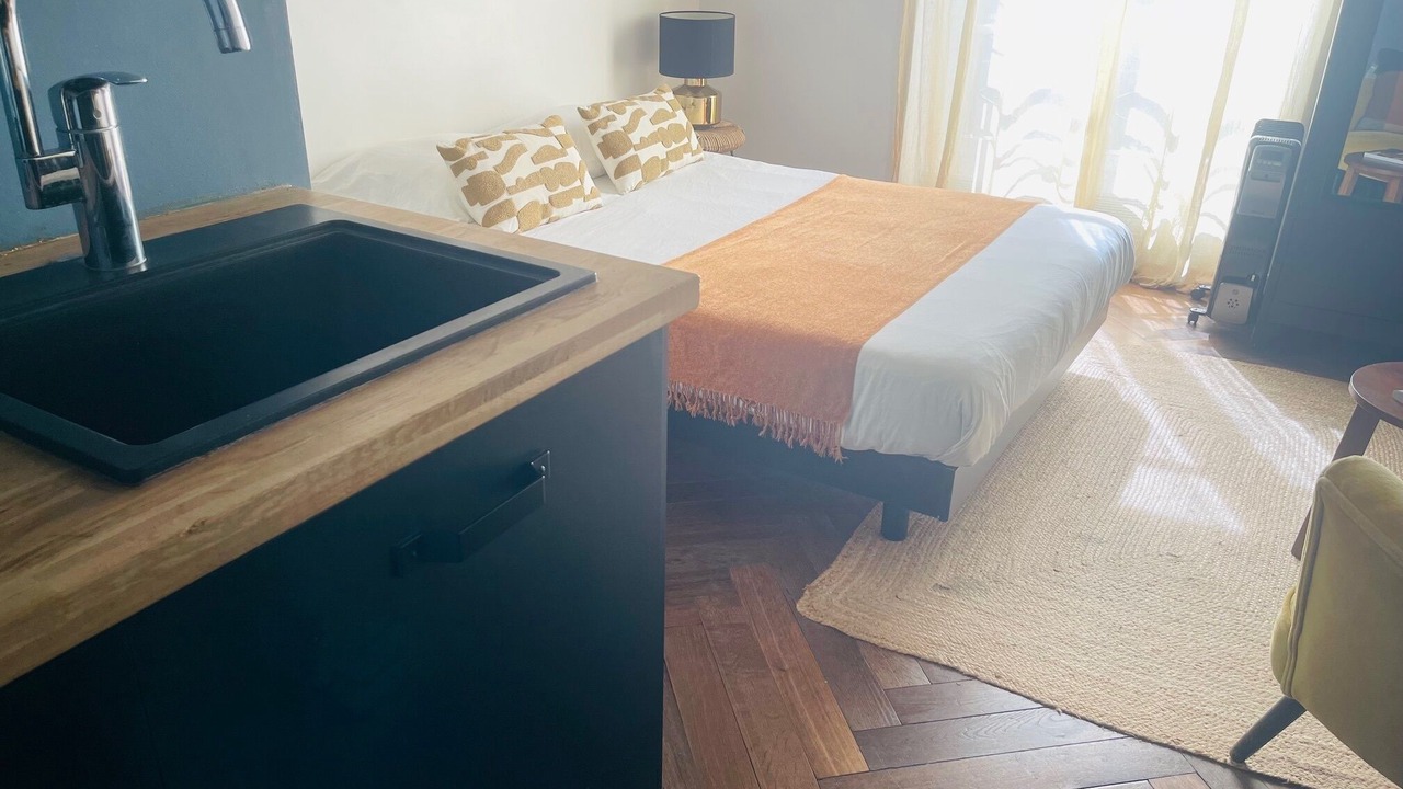 Photo of Bedroom in Quartier de la Folie-Mericourt