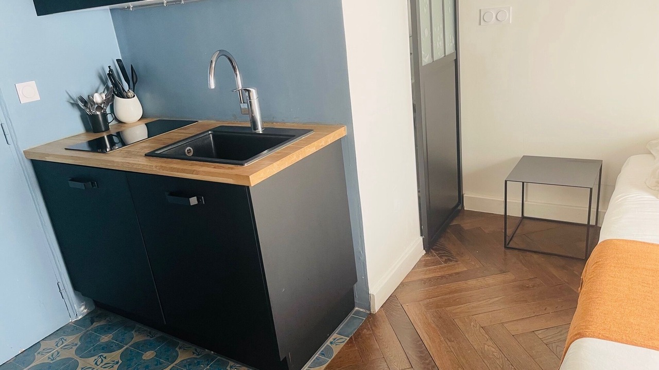 Photo of Kitchen in Quartier de la Folie-Mericourt