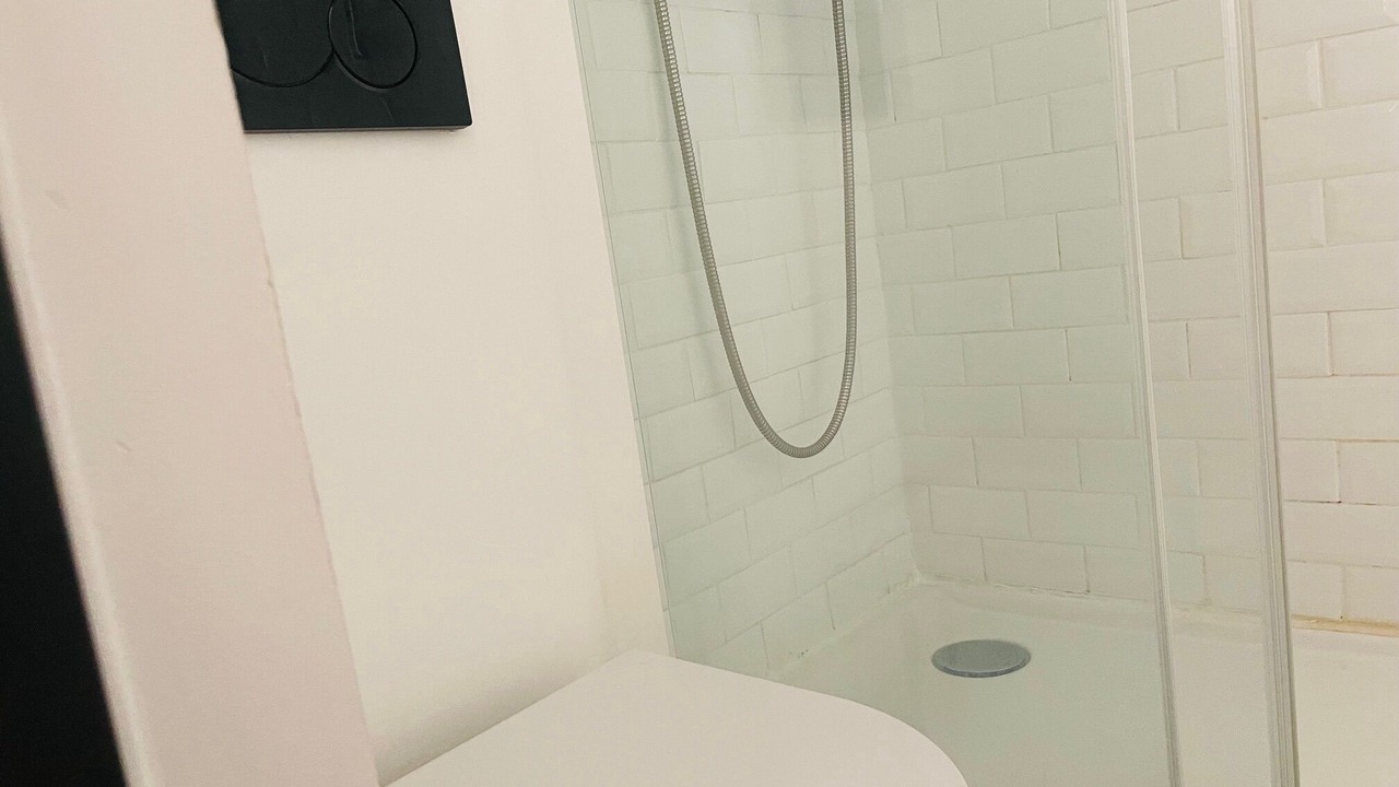 Photo of Bathroom in Quartier de la Folie-Mericourt