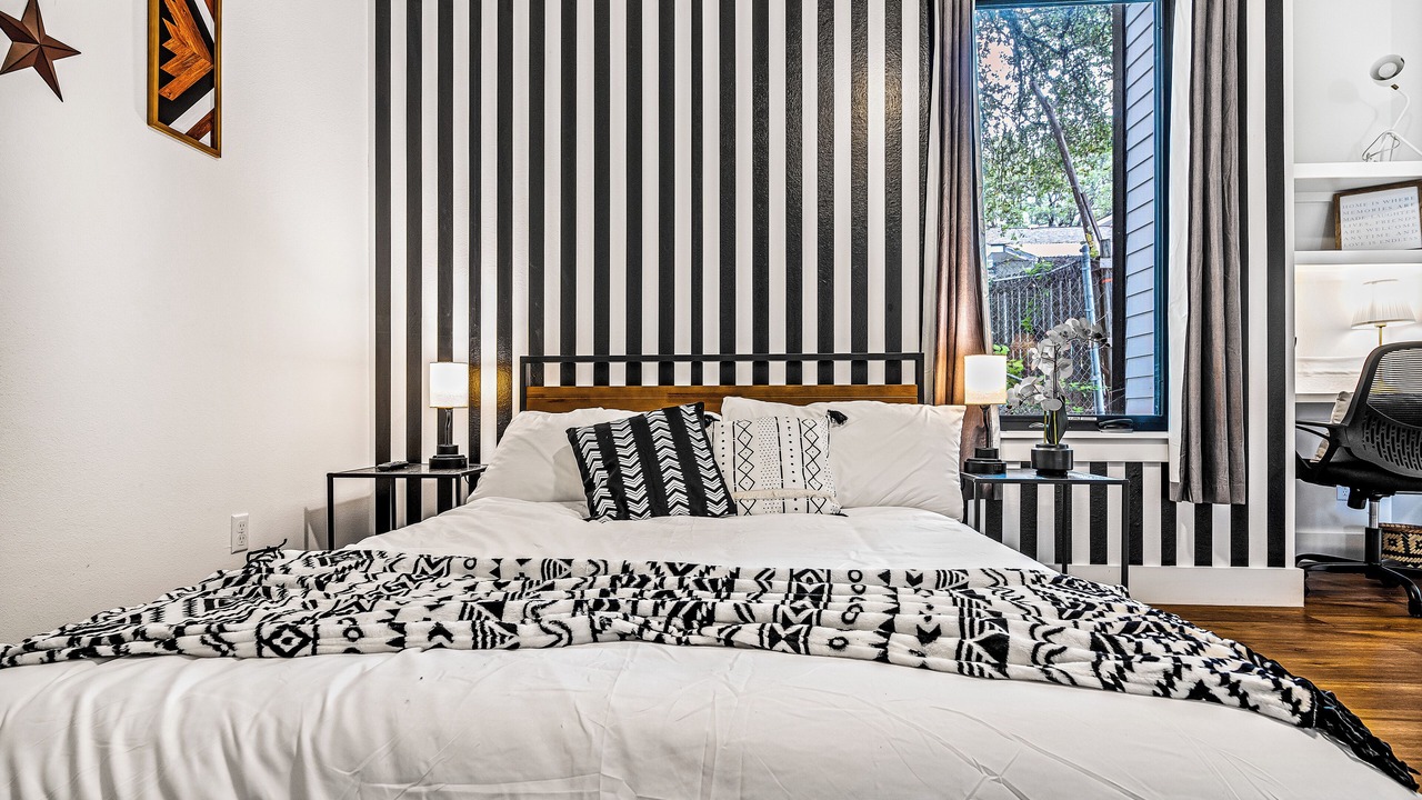 Photo of Bedroom in Apache Shores