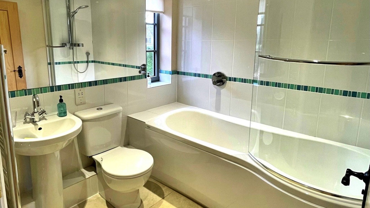 Photo of Bathroom in Kingham