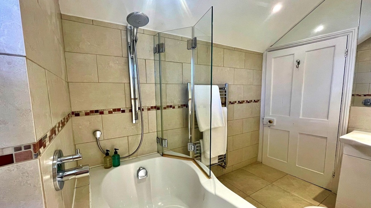 Photo of Bathroom in Kingham