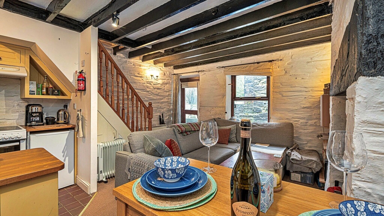 Photo of Livingroom in Dolwyddelan