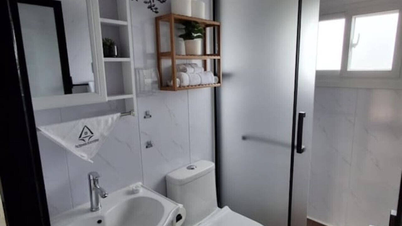 Photo of Bathroom in Dinero