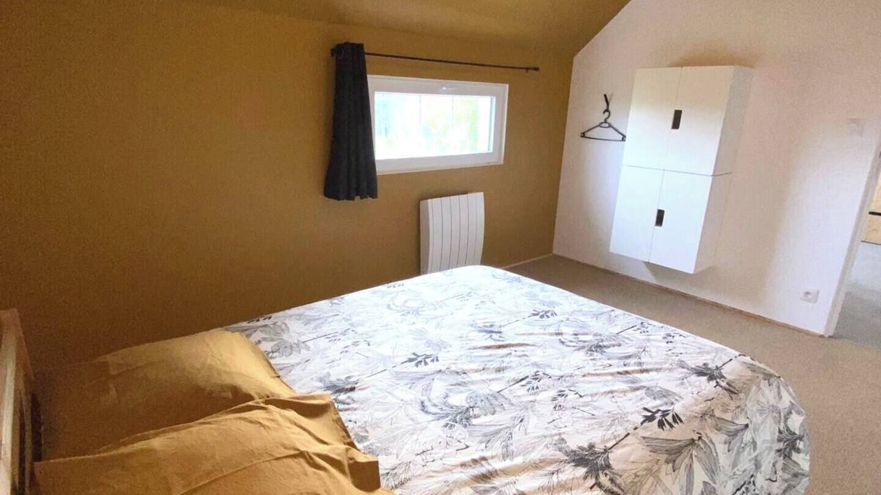 Photo of Bedroom in Digny