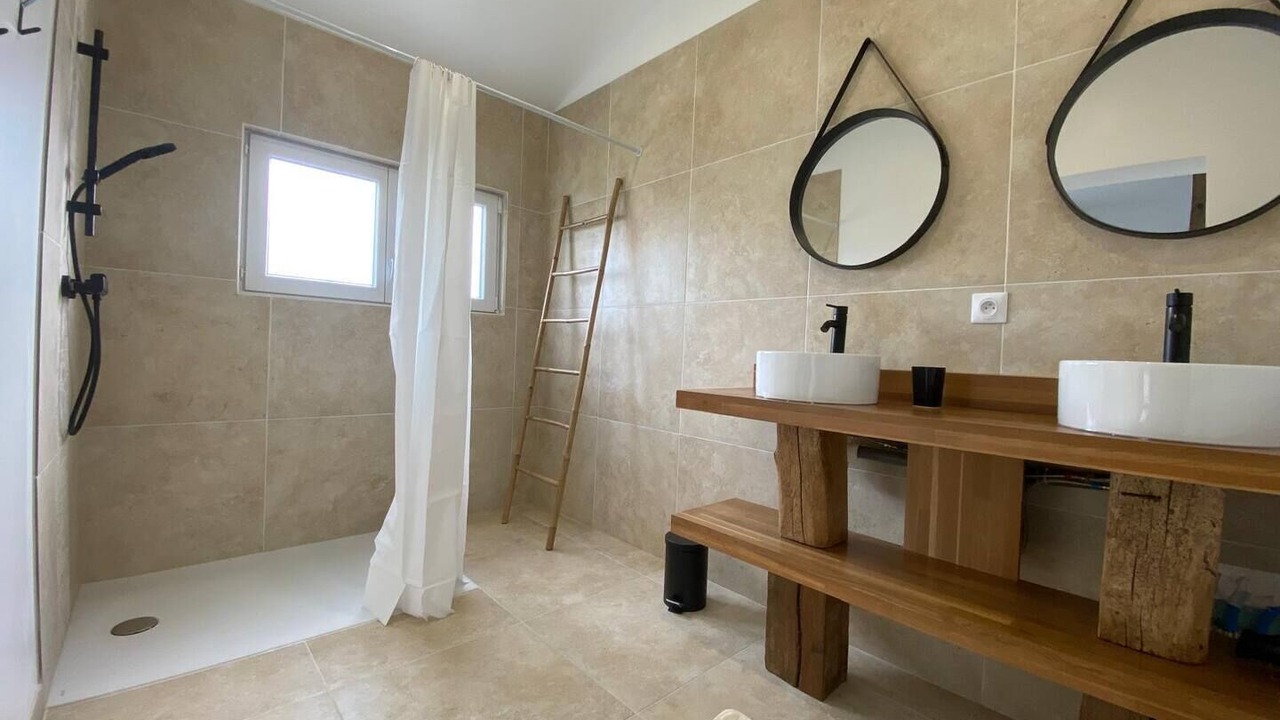 Photo of Bathroom in Digny