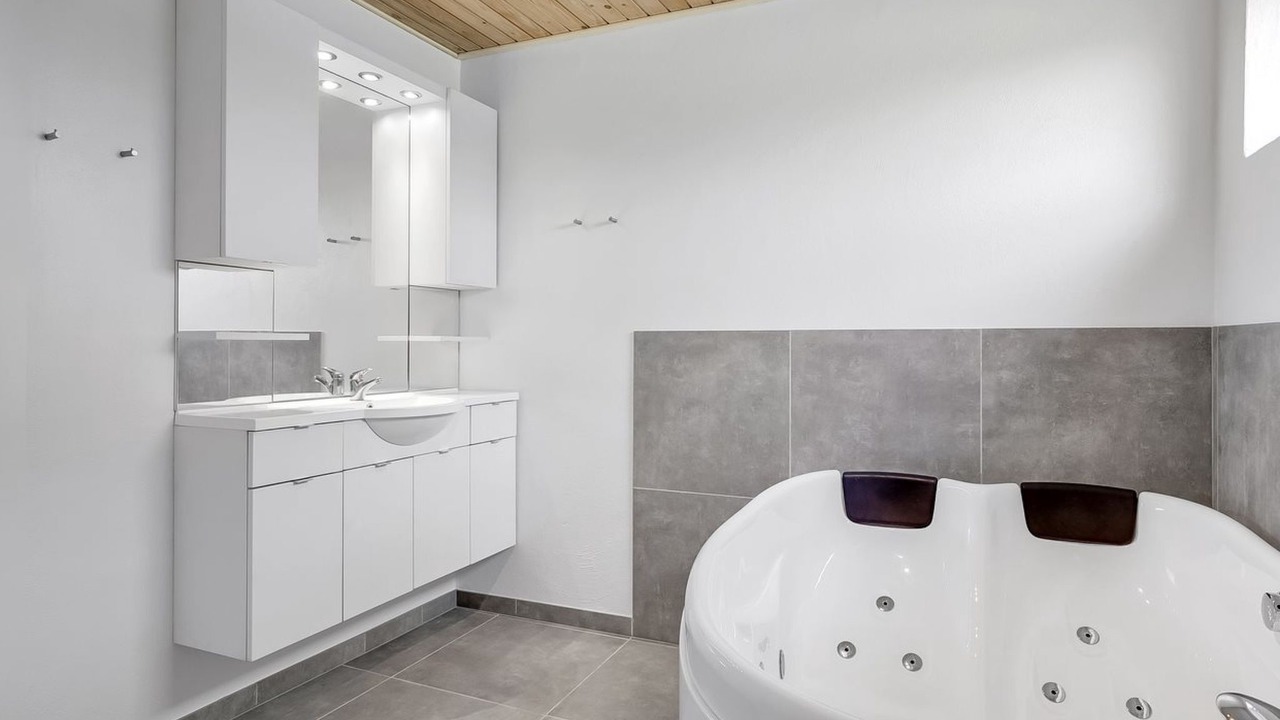 Photo of Bathroom in Pøt Strandby