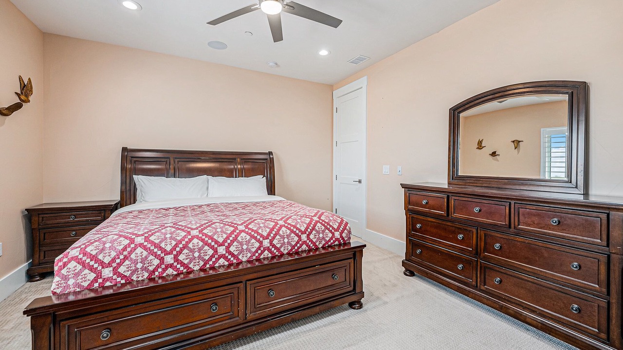 Photo of Bedroom in Hudson
