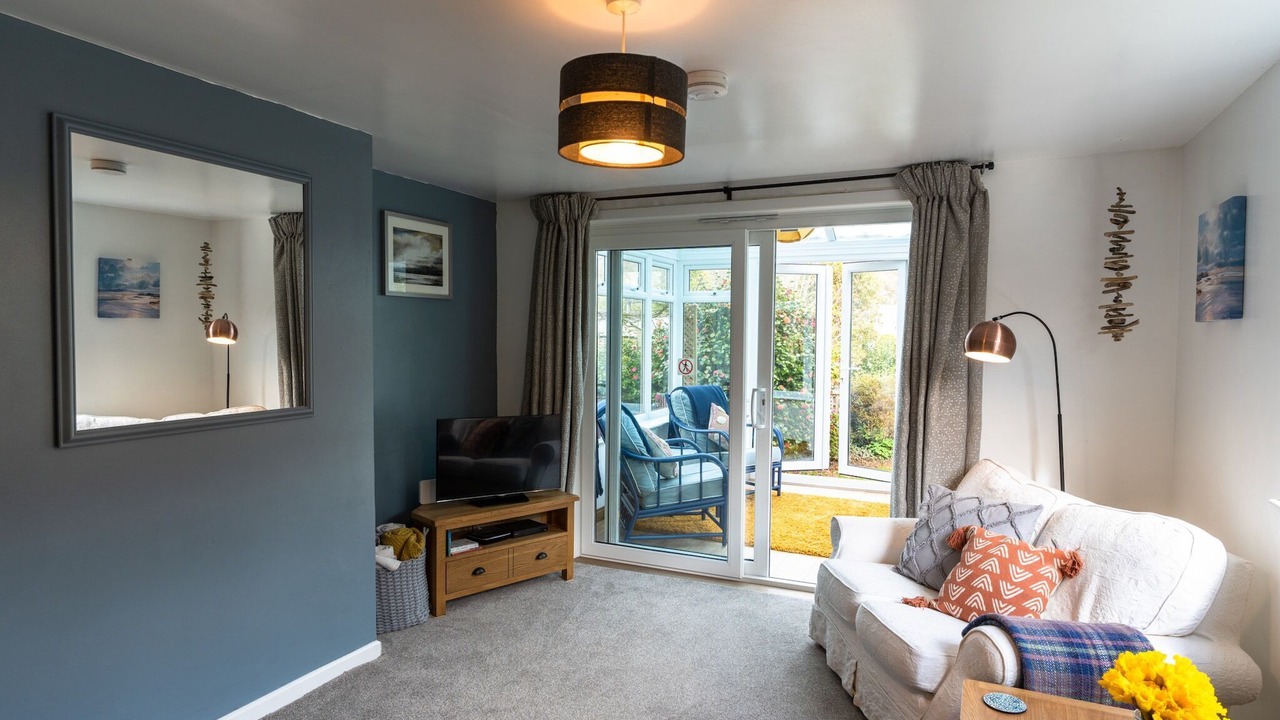 Photo of Livingroom in Polgooth