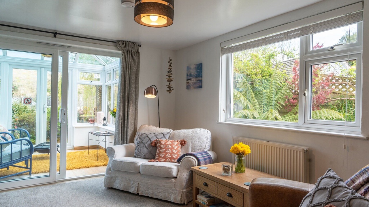 Photo of Livingroom in Polgooth