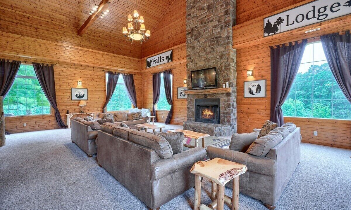 Photo of Others in Rockbridge