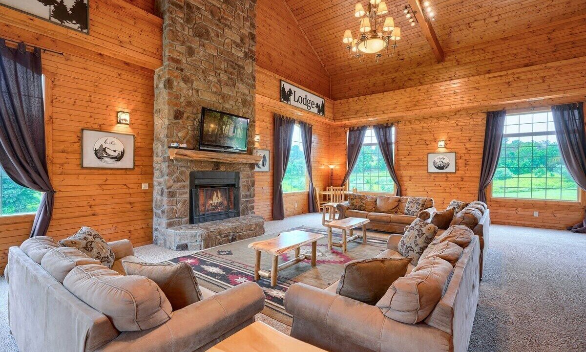 Photo of Livingroom in Rockbridge