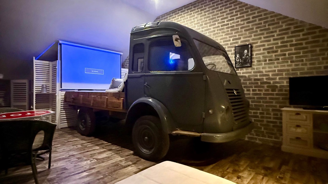 Photo of Others in Proix