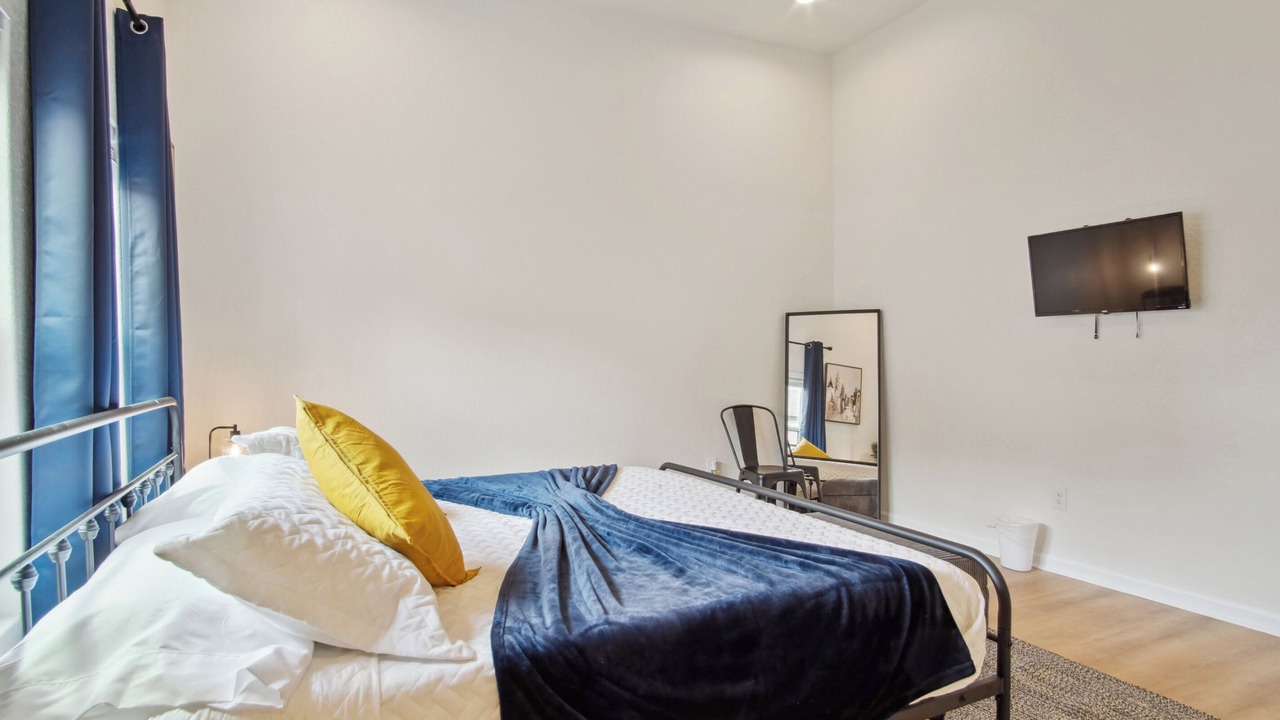 Photo of Bedroom in Near East Side