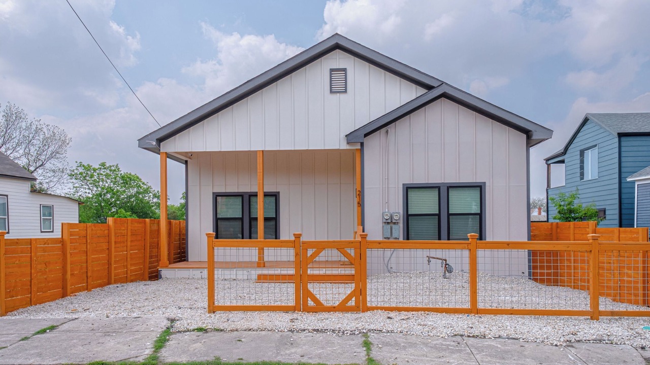 Photo of Outdoor in Near East Side