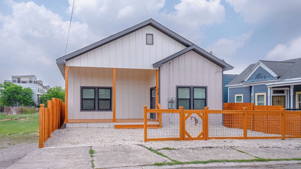 Photo of Outdoor in Near East Side
