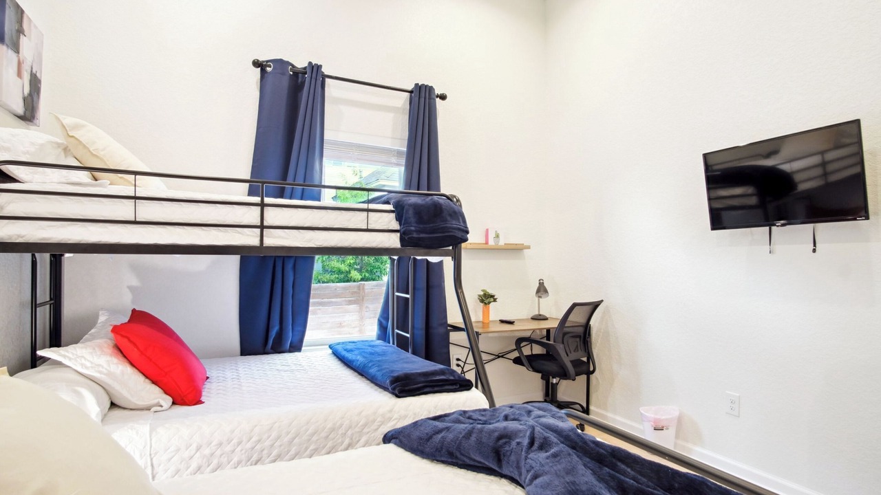 Photo of Bedroom in Near East Side