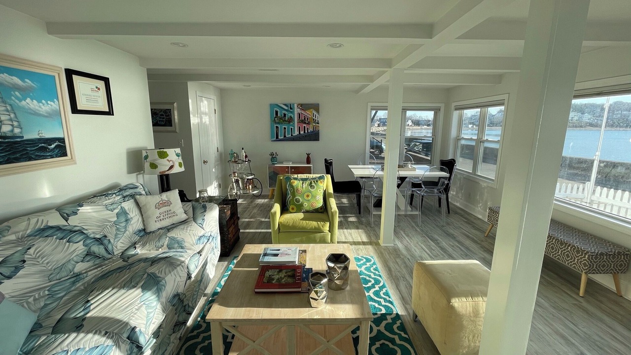 Photo of Livingroom in North Weymouth