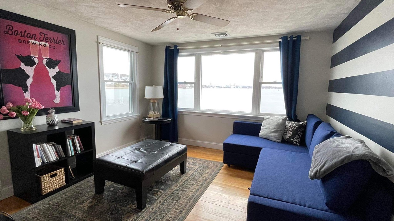 Photo of Livingroom in North Weymouth