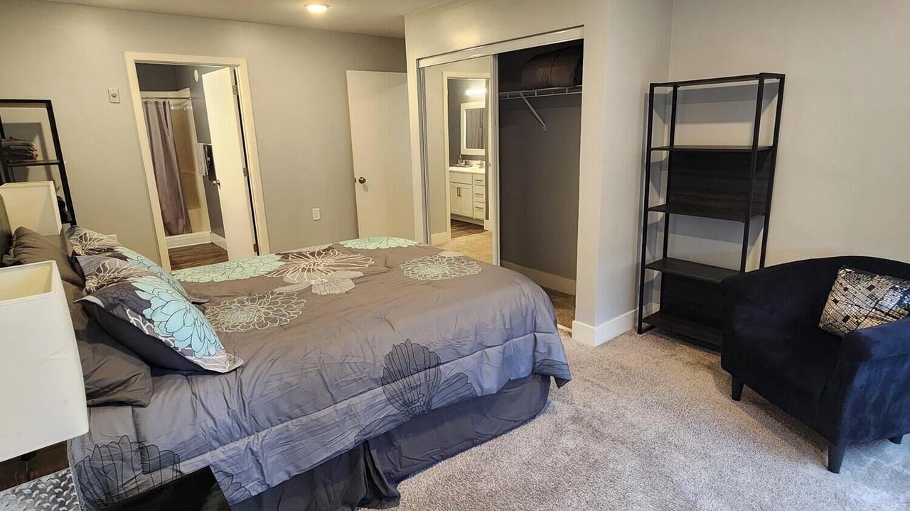 Photo of Bedroom in Elliot Park