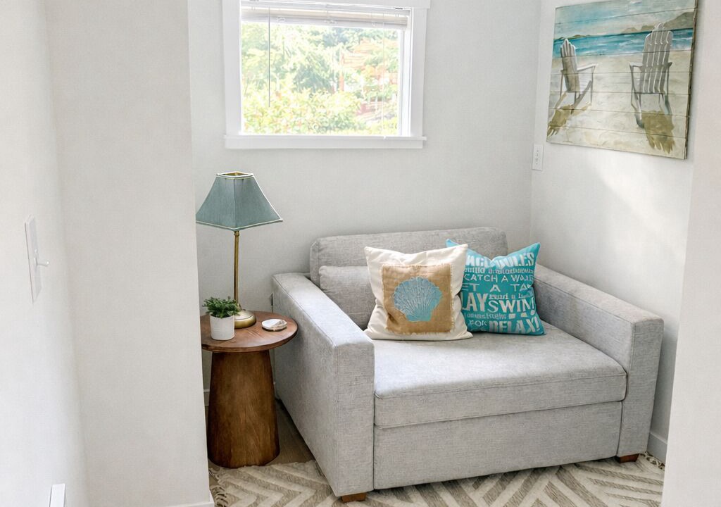 Photo of Livingroom in La Conner