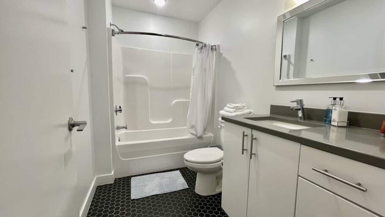 Photo of Bathroom in Old Market