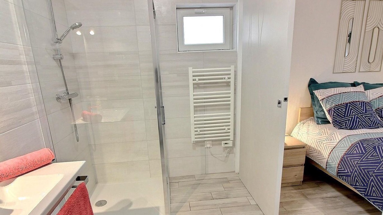 Photo of Bathroom in Plemet