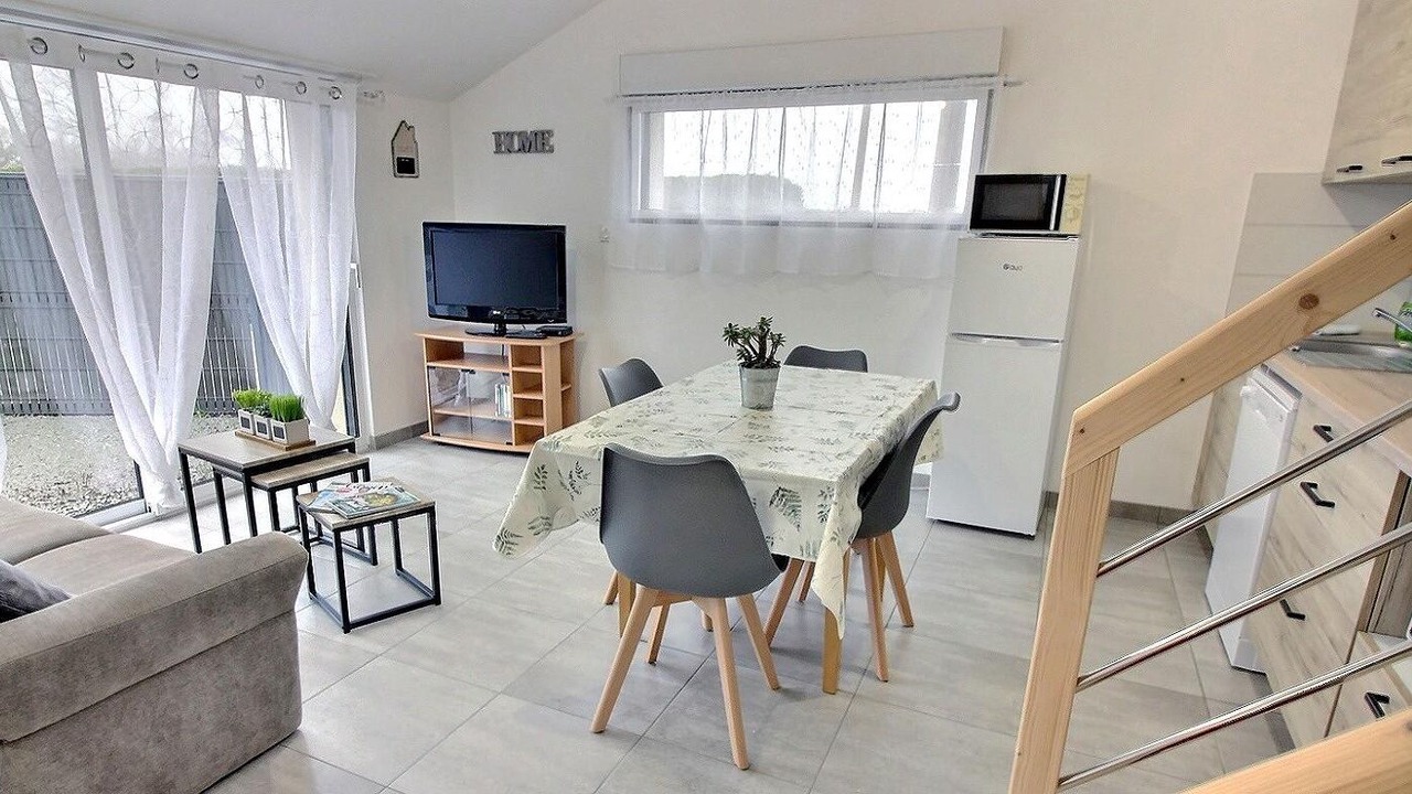 Photo of Livingroom in Plemet