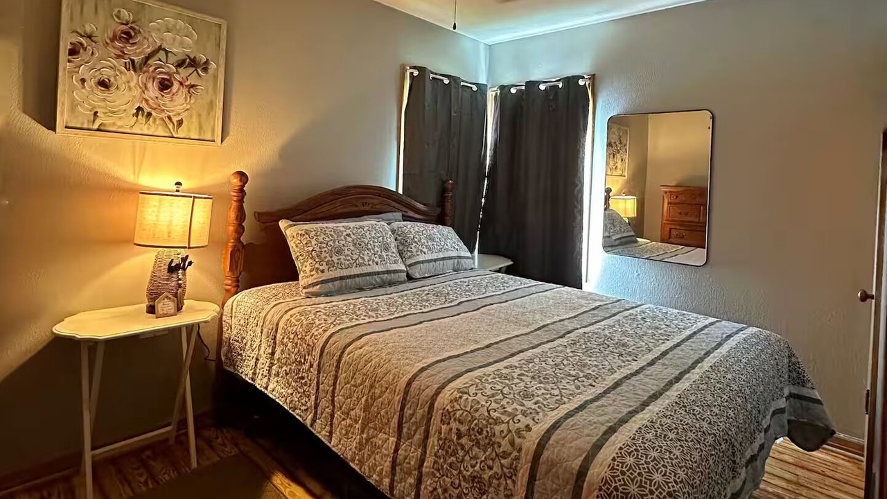 Photo of Bedroom in Dixon