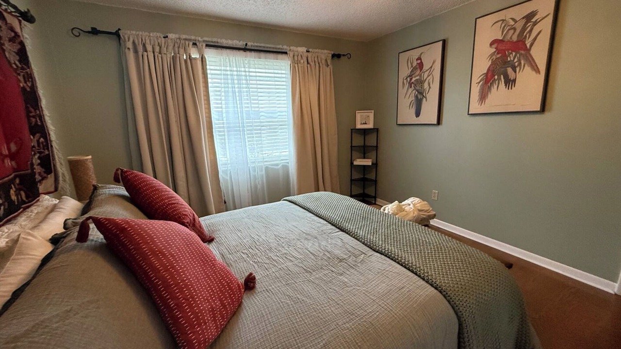 Photo of Bedroom in Seminole