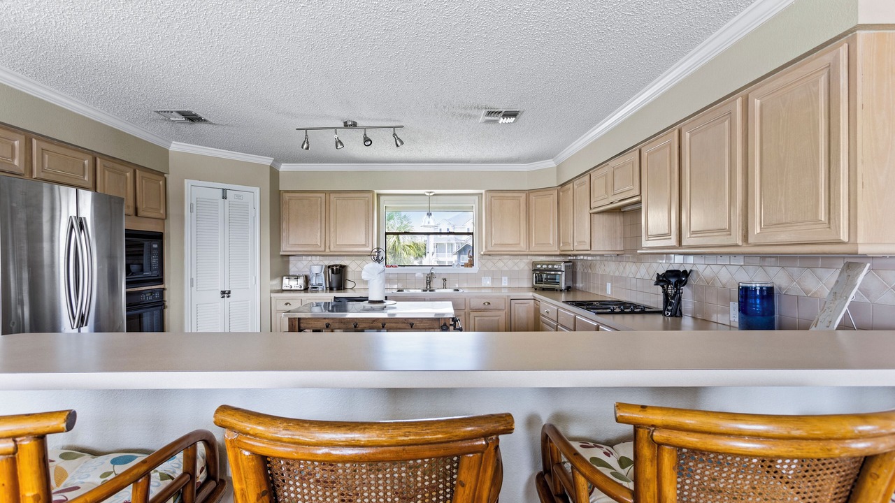 Photo of Kitchen in Jamaica Beach