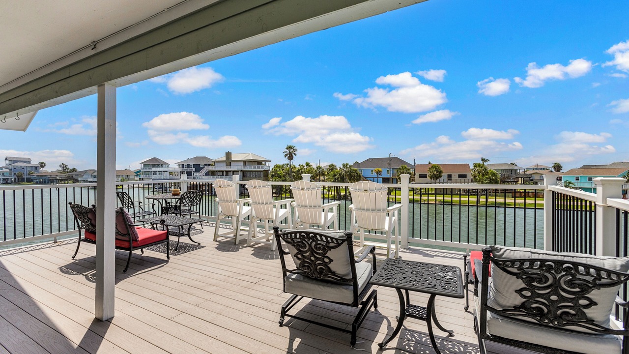 Photo of Patio Balcony in Jamaica Beach