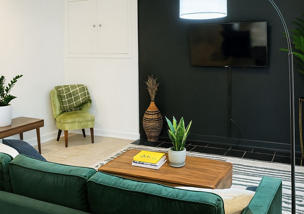 Photo of Livingroom in Tri-Taylor