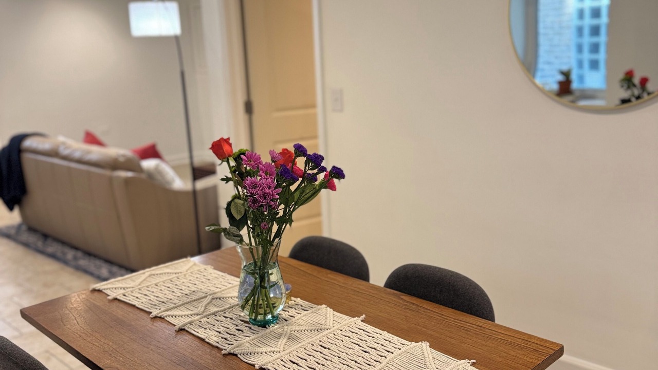 Photo of Others in Tri-Taylor