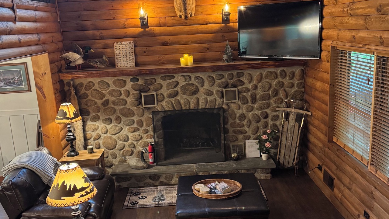 Photo of Livingroom in Town of Webb