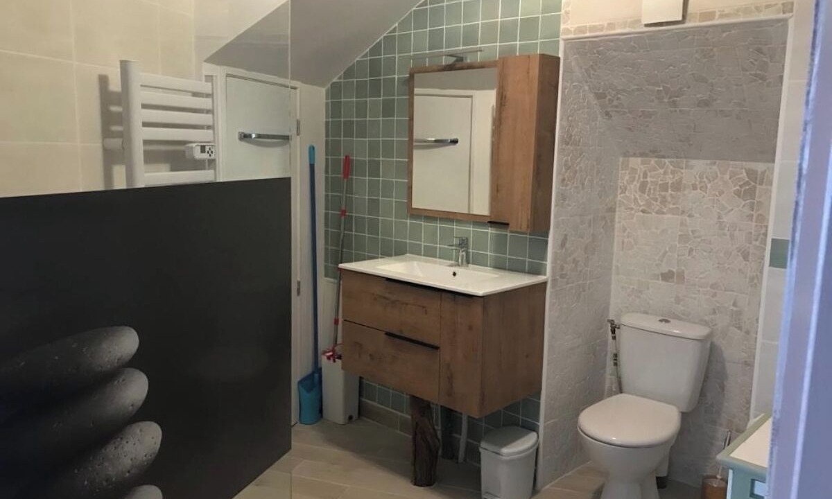 Photo of Bathroom in Villefort