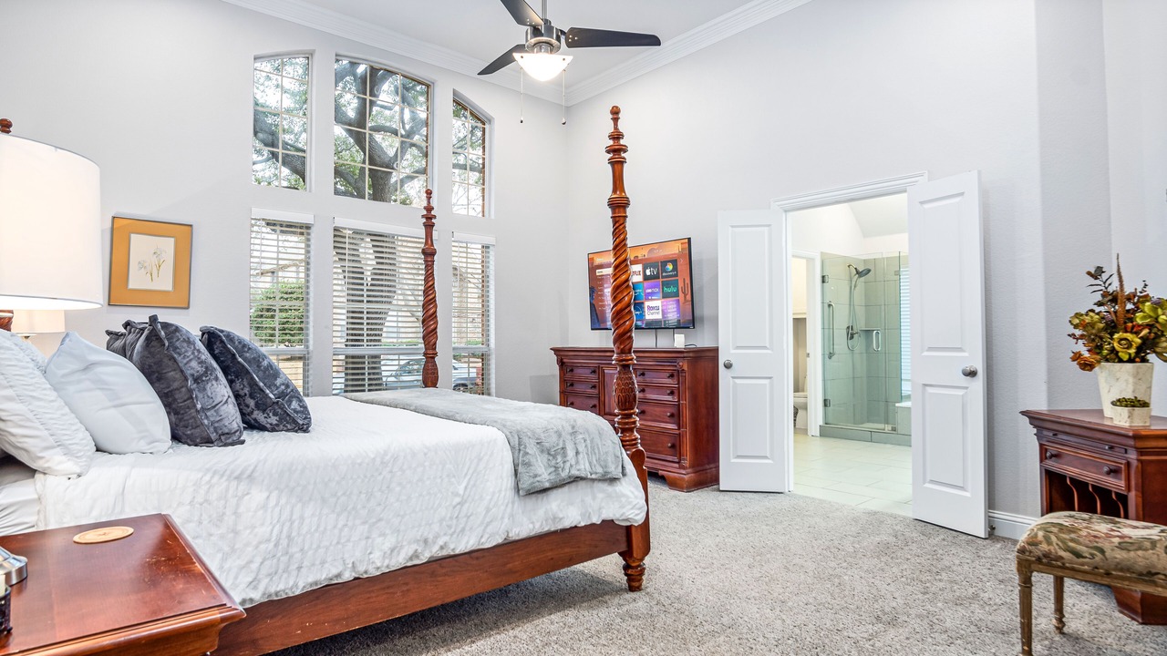 Photo of Bedroom in Garland