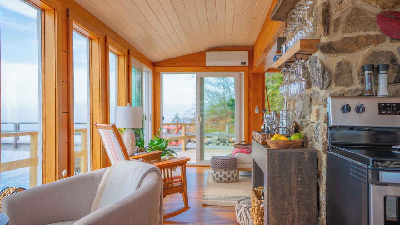 Photo of Others in Mid-Coast and Islands