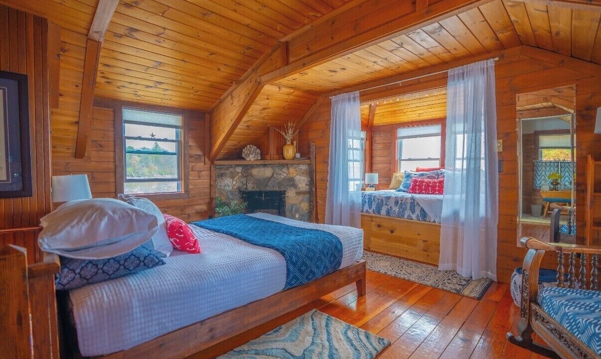 Photo of Bedroom in Mid-Coast and Islands