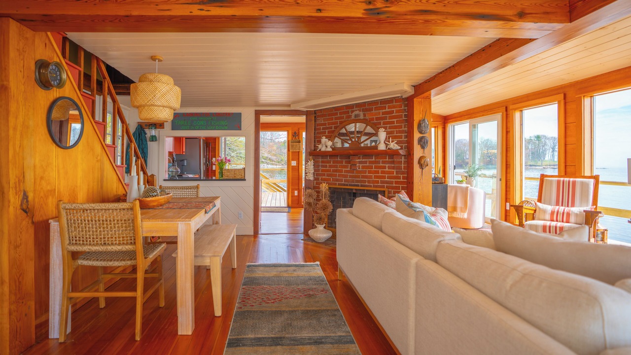 Photo of Others in Mid-Coast and Islands